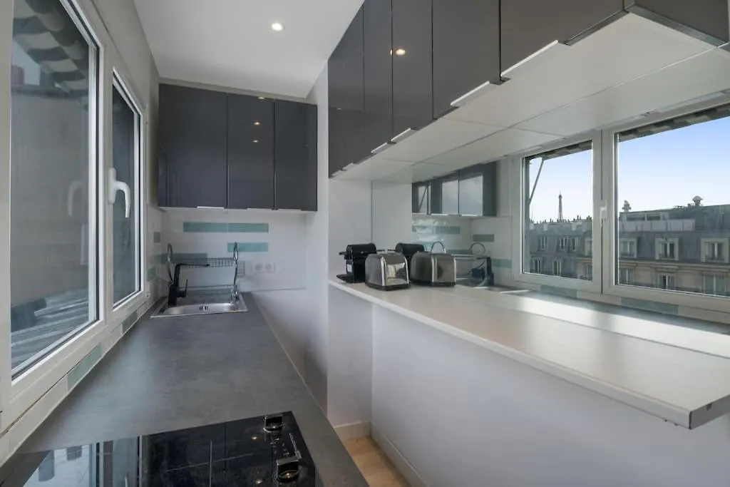 1 Bedroom#Haussmann#Amazing View#Effeiltower#Ac 巴黎 0*,  法国